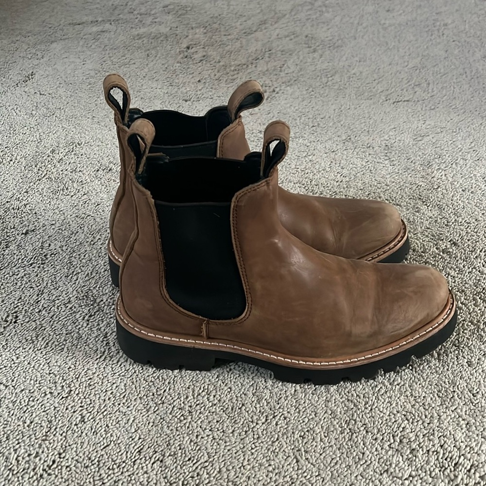 Nisolo Go-To Chelsea Lug Boot